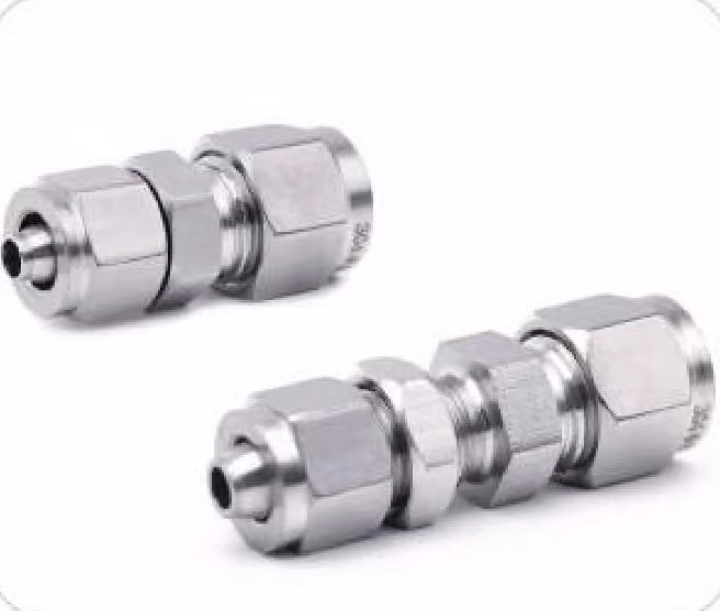 Compression / Quick-Screw Straight & Bulkhead Connectors — FerruleX stainless steel fittings